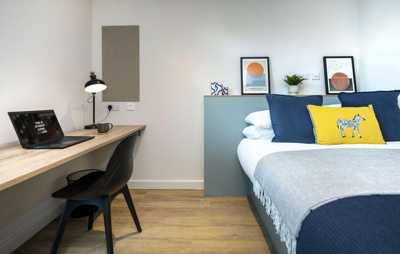 Alfreton Road, Radford, Nottingham - Image 1